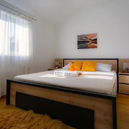 Family Friendly House With A Swimming Pool Gornje Rastane, Biograd - 25451